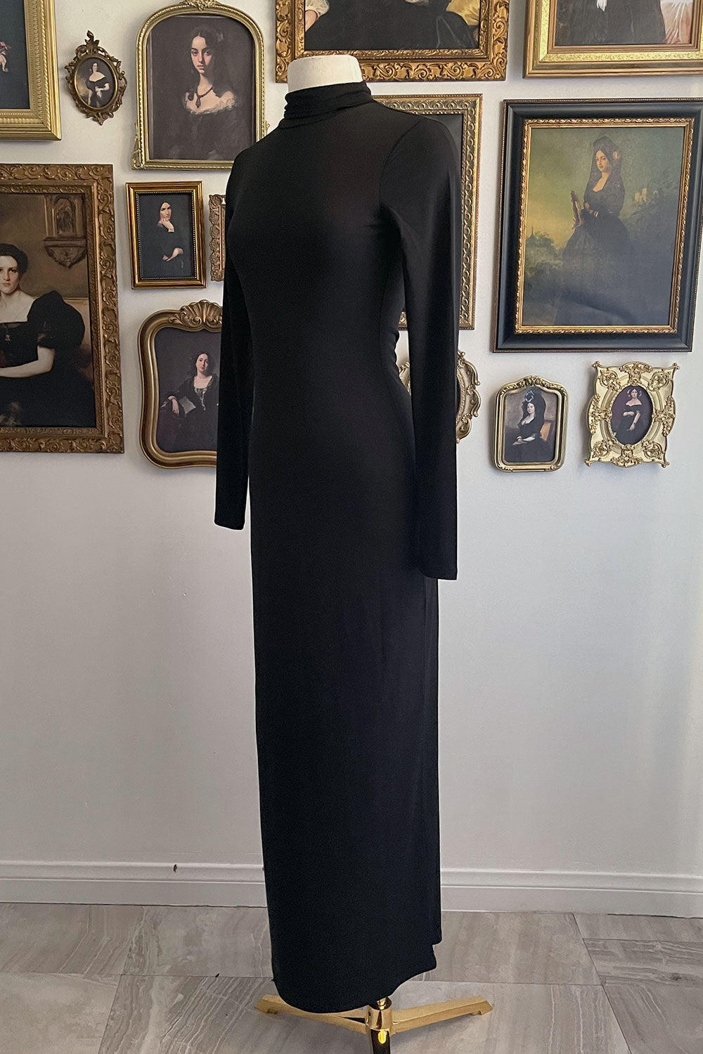 FAITH TURTLENECK MAXI DRESS