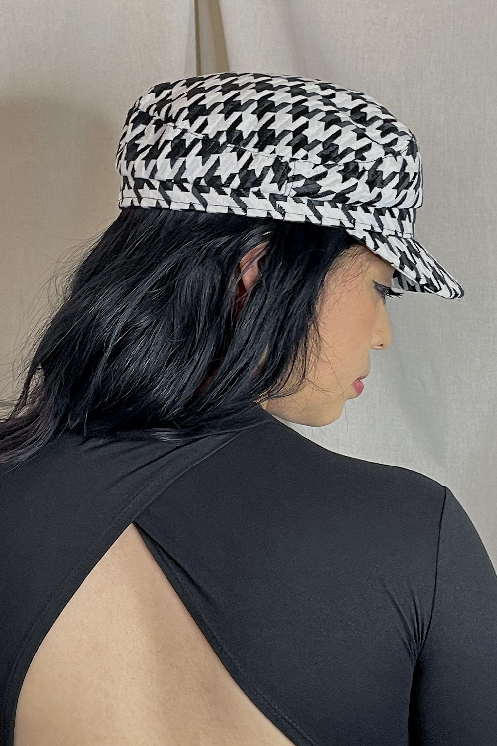 HOUNDSTOOTH BAKER BOY HAT BLACK MOON